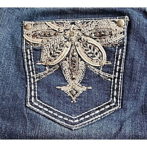 Soundgirl Denim Capri Jeans Sz 5 Embroidered Rhinestones Thick Stitch Distressed - Picture 8 of 12